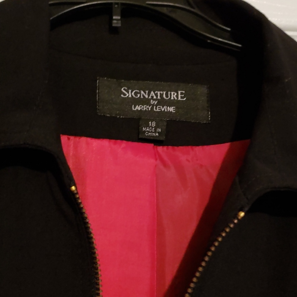 Blazer - Picture 2 of 3